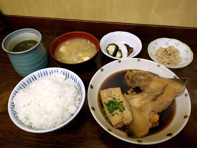 ナメタガレイ煮付け かとう 春は築地で朝ごはん