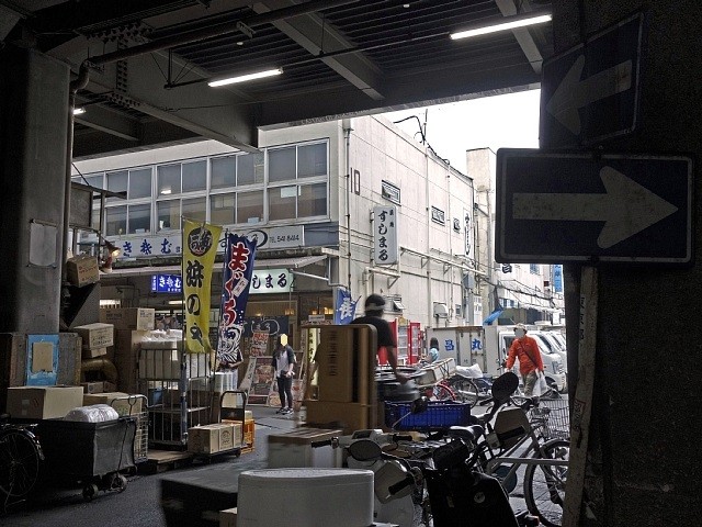 築地本願寺の盆踊り日程 暑い昼下がりの冷やし茶漬け ほか 春は築地で朝ごはん 築地本願寺の盆踊り日程 暑い昼下がりの冷やし茶漬け ほか 春は築地で朝ごはん