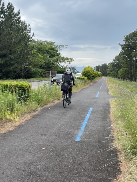 DC5195E5-7501-49F9-BC86-D710F14E4AAC