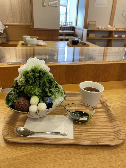 D420A04B-3C01-47D6-B5AA-9BACB8CE174A