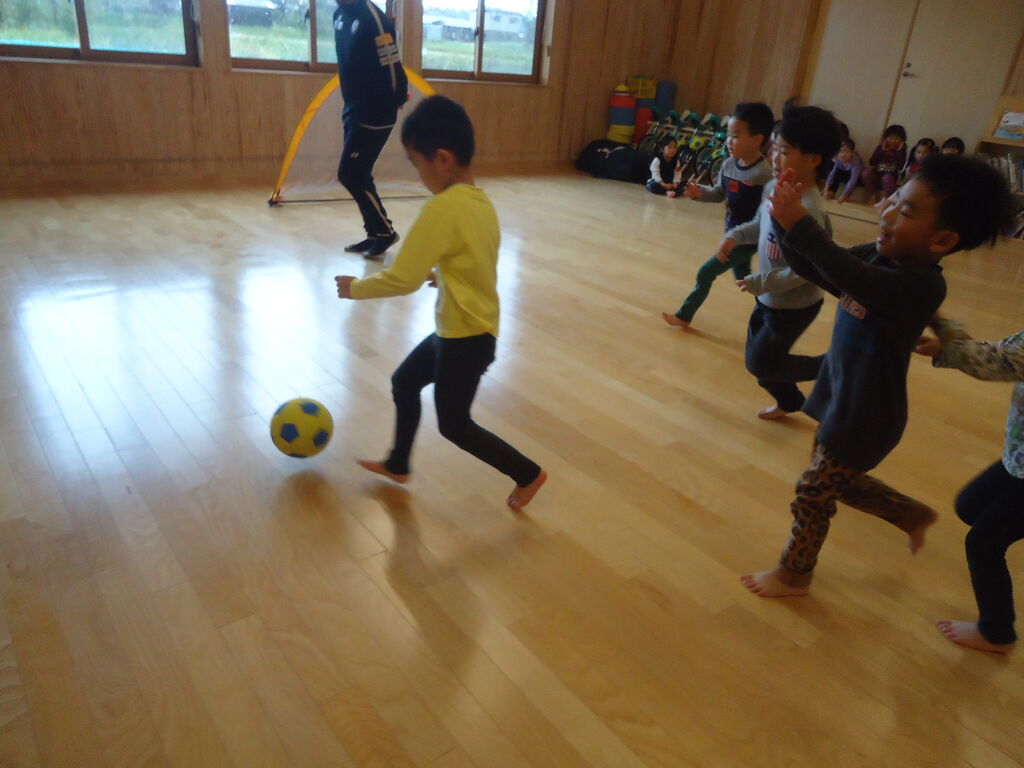 つくしの森 サッカー教室でナイスシュート つくし会のblog