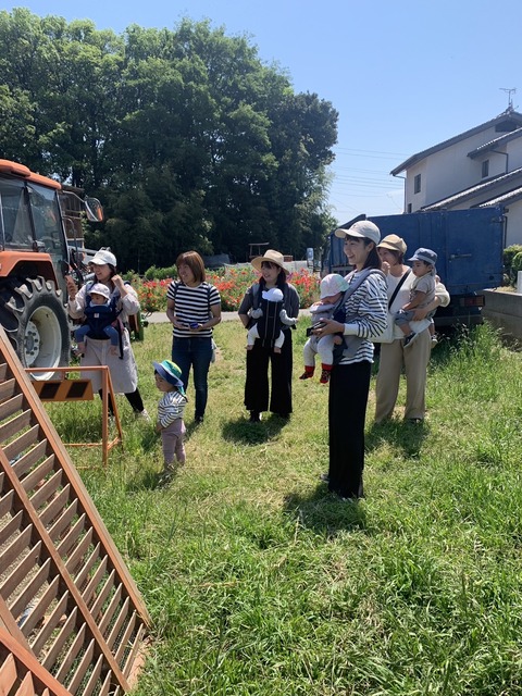 E228F60B-F9CF-409A-8E47-51C3959FB19D