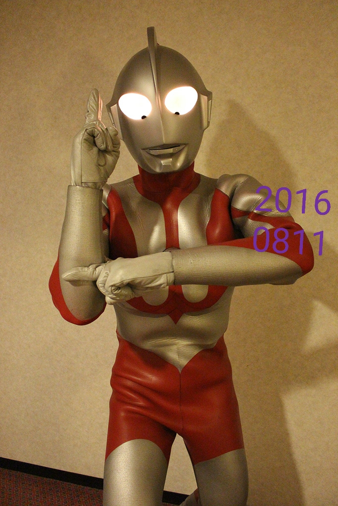 昭和レトロ 絶版マーミット怪獣王国 ウルトラマン科特隊基地ソフビジェットビートル 昭和レトロ 絶版マーミット怪獣王国 ウルトラマン科特隊基地