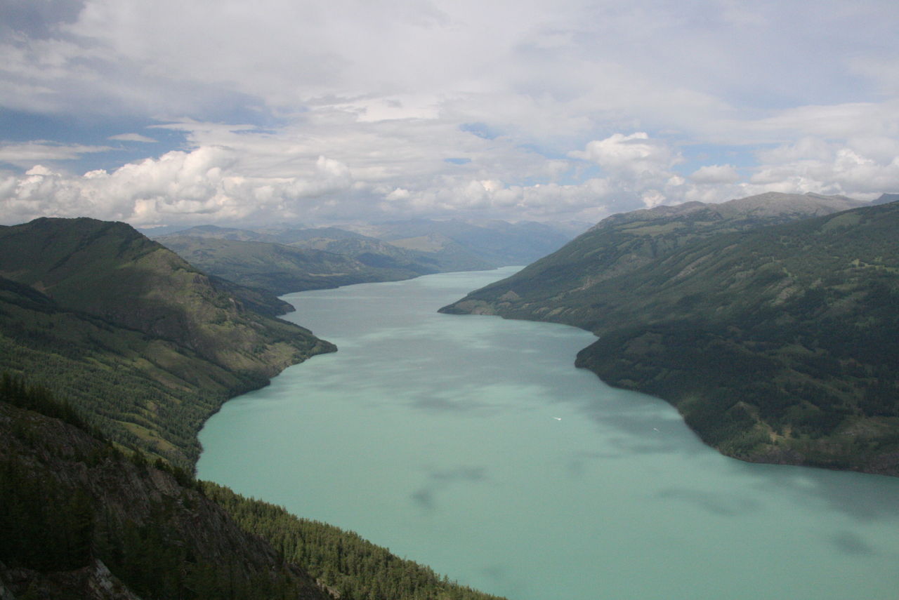 超感動 北新疆アルタイの絶景 中国辺境と中国家族ダイアリー