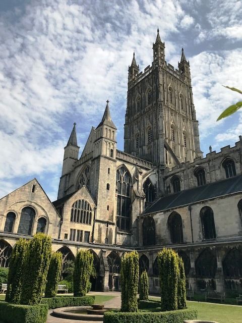 英国つれづれ草 その9 グロスター大聖堂 Tsurezureukのblog 英国つれづれ草 その9 グロスター大聖堂 Tsurezureukのblog