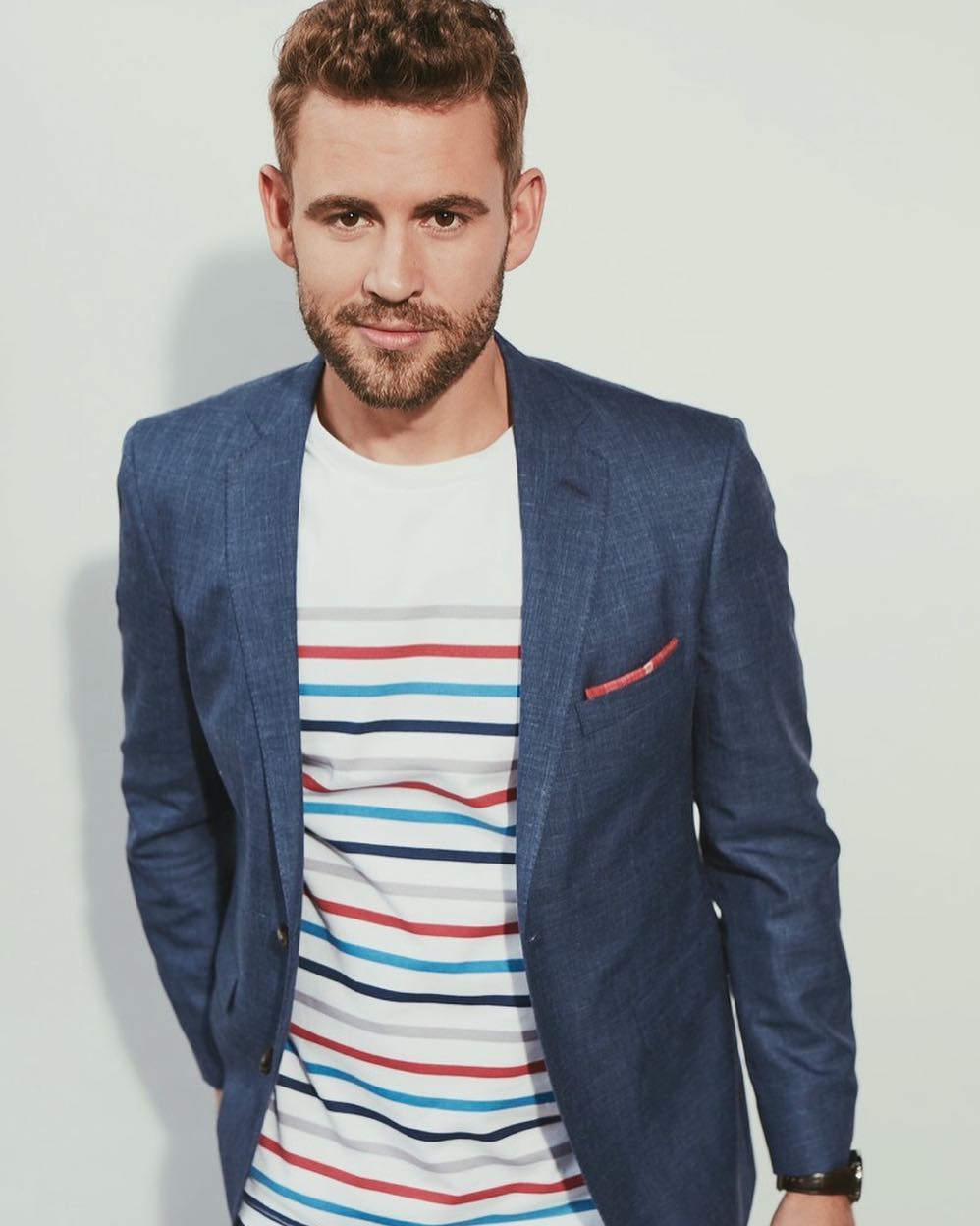 ジャケットにボーダーカットソーがいい感じのニック ビオール メンズセレブファッションニュース