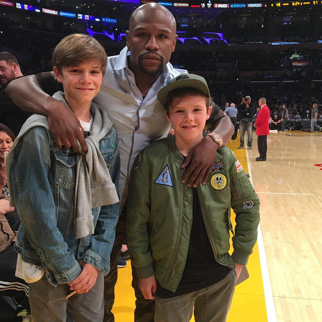 メイウェザー ロメオ クルーズの3ショットも Nbaを楽しむデビッド ベッカム メンズセレブファッションニュース