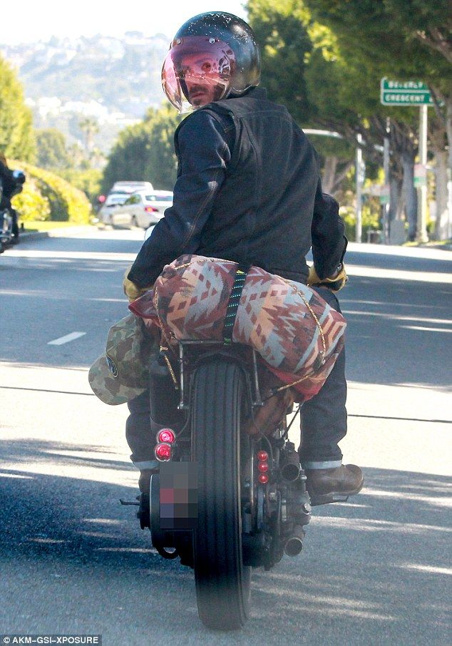 ビバリーヒルズでバイク運転中！デビッド・ベッカム : メンズセレブ