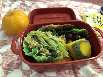 みかんと弁当