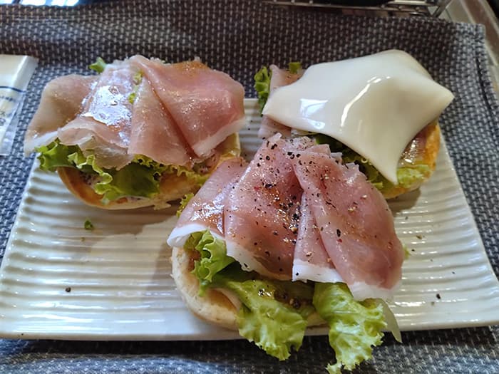 生ハムサンド