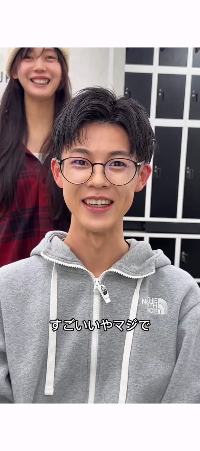 美容室でイケメンになる男性