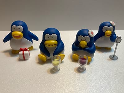 ペンギンのガチャガチャ買ってきたぞ