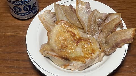 焼いた鶏肉