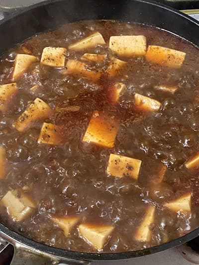 麻婆豆腐を作る