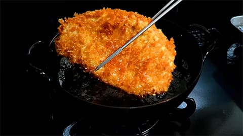 最強の揚げ物ってトンカツだよな
