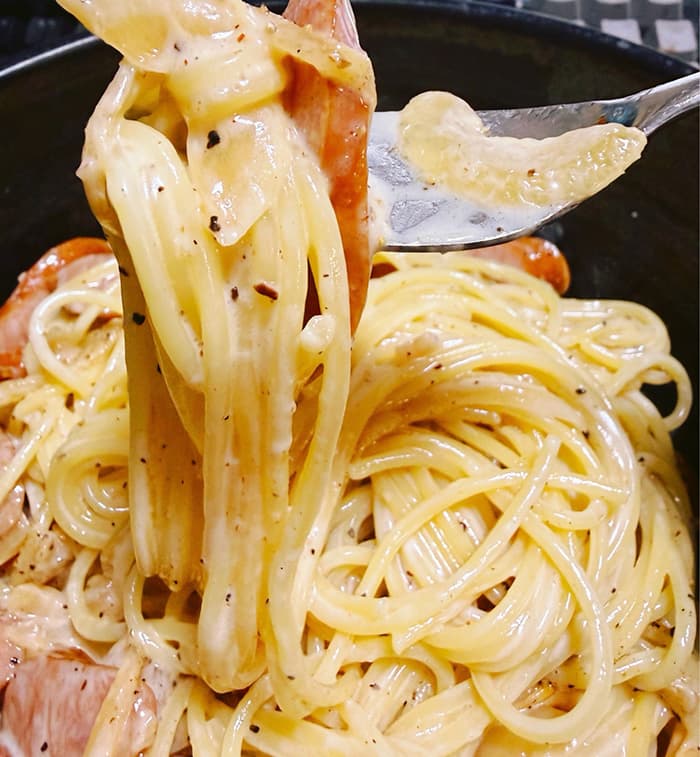 クリームパスタ