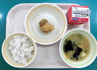 学校給食