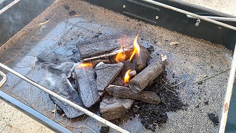 バーベキューの炭の燃え具合ってこれぐらいでいいの？