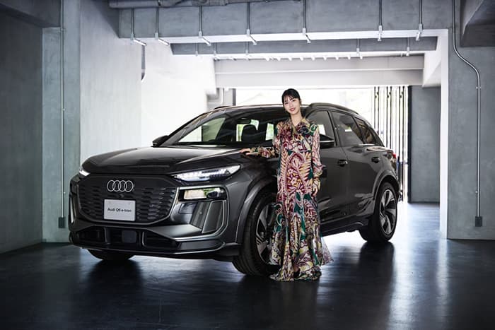 浜辺美波とアウディ