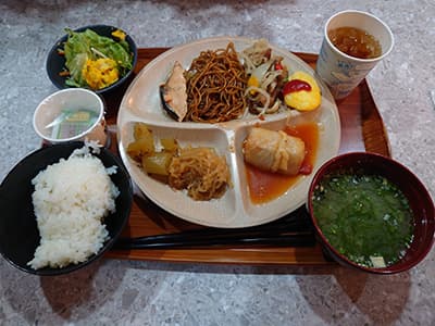 ホテルの朝食バイキングでの正解ってなんだろ