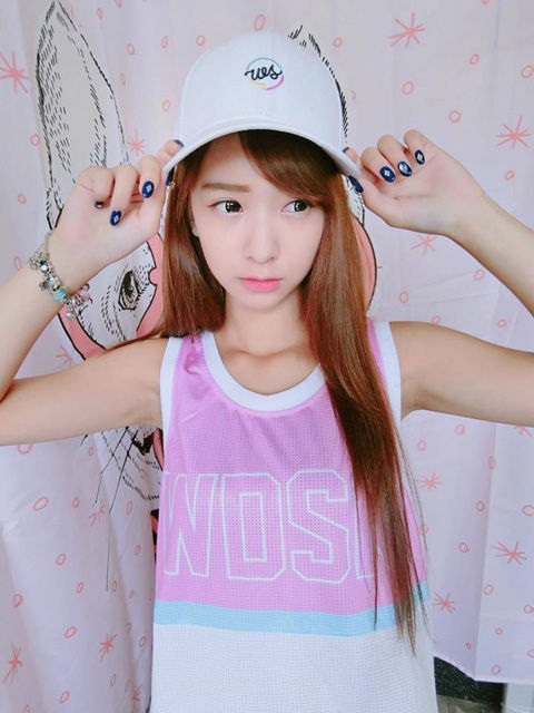 張雅涵 Kimi11