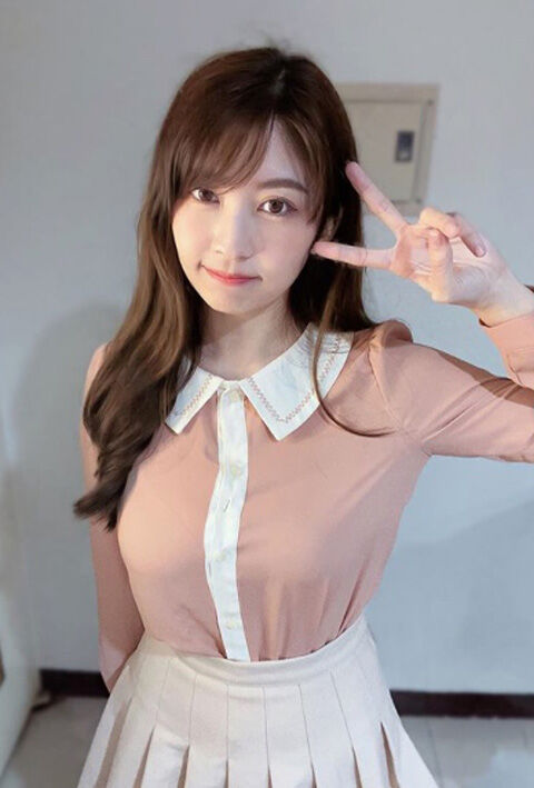 Aiwei Hero李藹蔚8