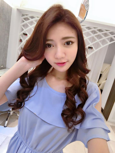 洋娃娃女孩〃小立8