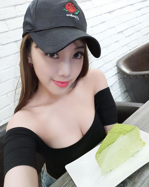 Kuan Chi Huang15