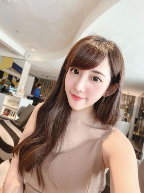 elle50829怡葶15