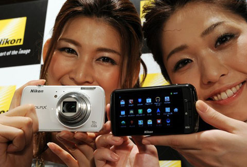Nikon デジタルカメラ COOLPIX (クールピクス) S800c ブラック S800CBK