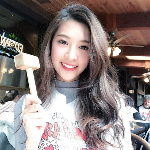 Cynthia Li8