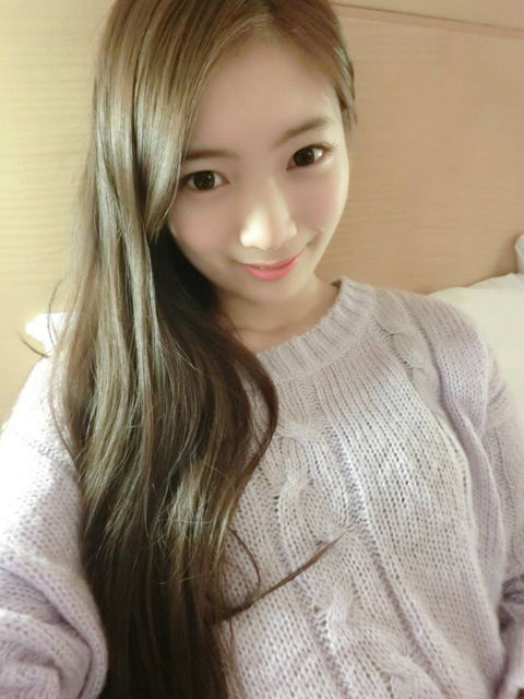 何妍萱11