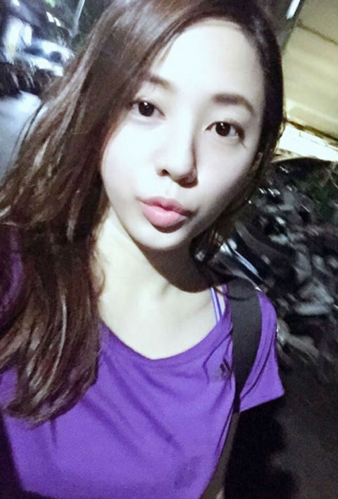 李律 Amiya Lee9