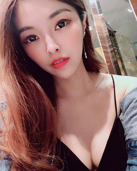 Jacqueline 左撇子嫣嫣15