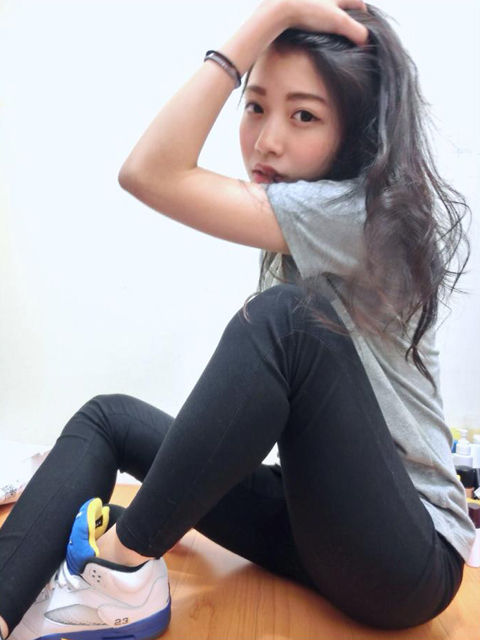 Una Yang14