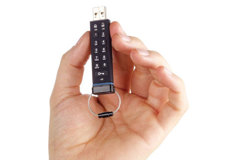 アイ・オー・データ機器 ハードウェアボタン認証型セキュリティUSBメモリー 4GB [エレクトロニクス]