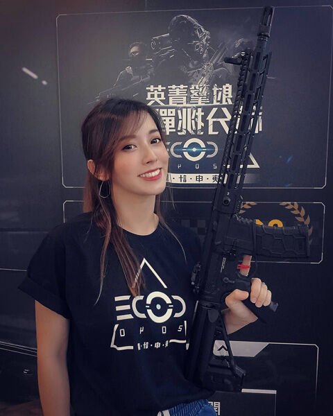 Wei Mo13