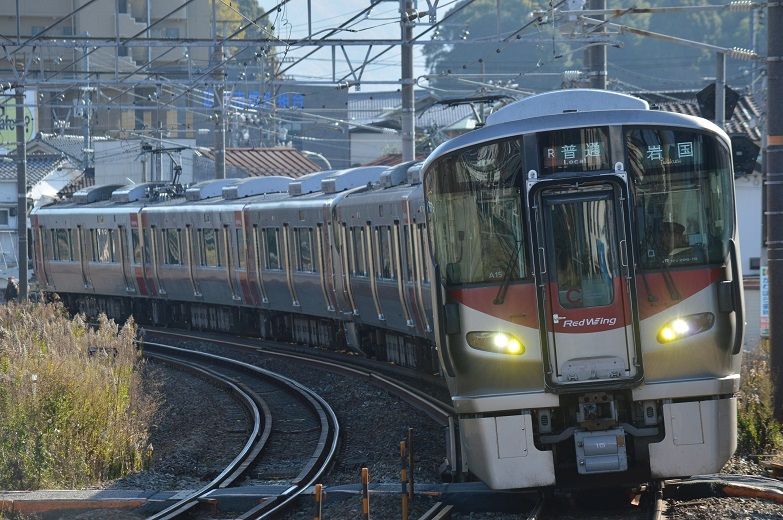 ダイヤ改正9カ月余り… 227系投入に伴う車両転配2015総括編 : 通勤準急の鉄道ブログ広島館