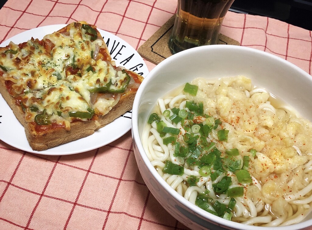 貧乏飯 簡単激うまピザトースト 年収150万円 旦那は無職 貧乏生活の全貌 借金返済 貯金 Powered By ライブドアブログ