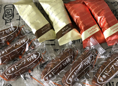 E0E71D44-01D4-46F7-B59E-1A9C91C7B60B