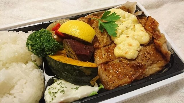 ペリエ千葉エキナカ店 ｅａｓｈｉｏｎ イーション の焼きチキン南蛮 焼き野菜弁当を食べました 館山 南房総のランチ グルメ カフェおすすめ情報