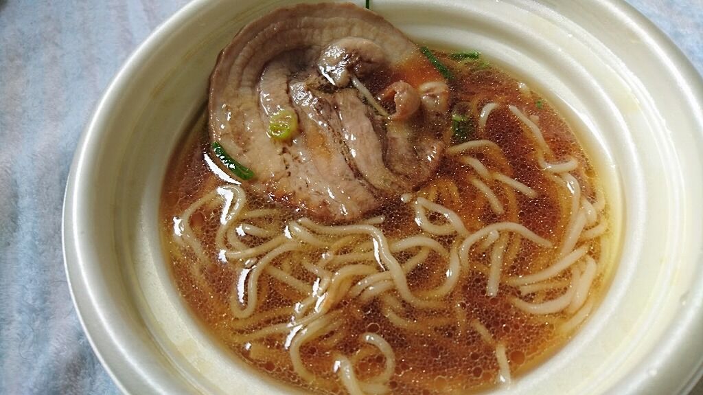 セブンイレブン 飯田商店監修 しょうゆらぁ麺を食べました 飯田商店のラーメンのスープはまずい 館山 南房総のランチ グルメ カフェおすすめ情報