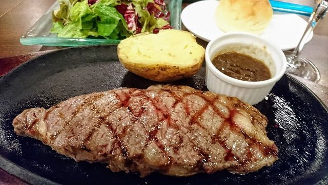 コスパ最高 新橋 俺のイタリアンｊａｚｚのランチメニュー 若姫牛のあつあつ鉄板ステーキを食べました 館山 南房総のランチ グルメ カフェおすすめ情報