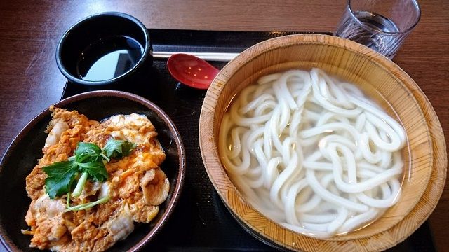 釜 揚げ うどん 半額