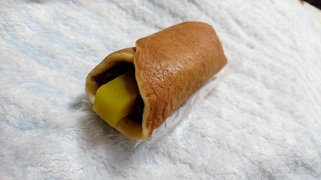 セブンイレブン 芋ようかん巻いちゃいましたを食べました 館山 南房総のランチ グルメ カフェおすすめ情報