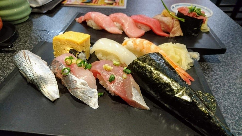 すしざんまい渋谷店 極上本マグロ初セリ祭り マグロのとろける美味さ ランチで極上本鮪特選５貫にぎりを食べました 館山 南房総のランチ グルメ カフェおすすめ情報