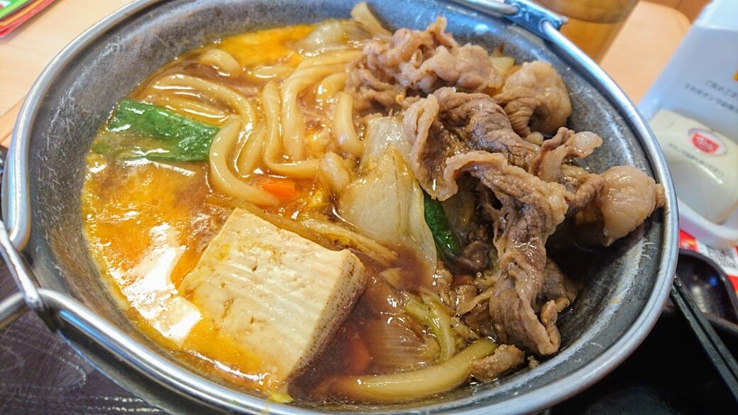 石原さとみｃｍすき家の牛すき鍋定食 牛すき鍋おススメの食べ方 鍋に卵を入れたら最高だった 館山 南房総のランチ グルメ カフェおすすめ情報