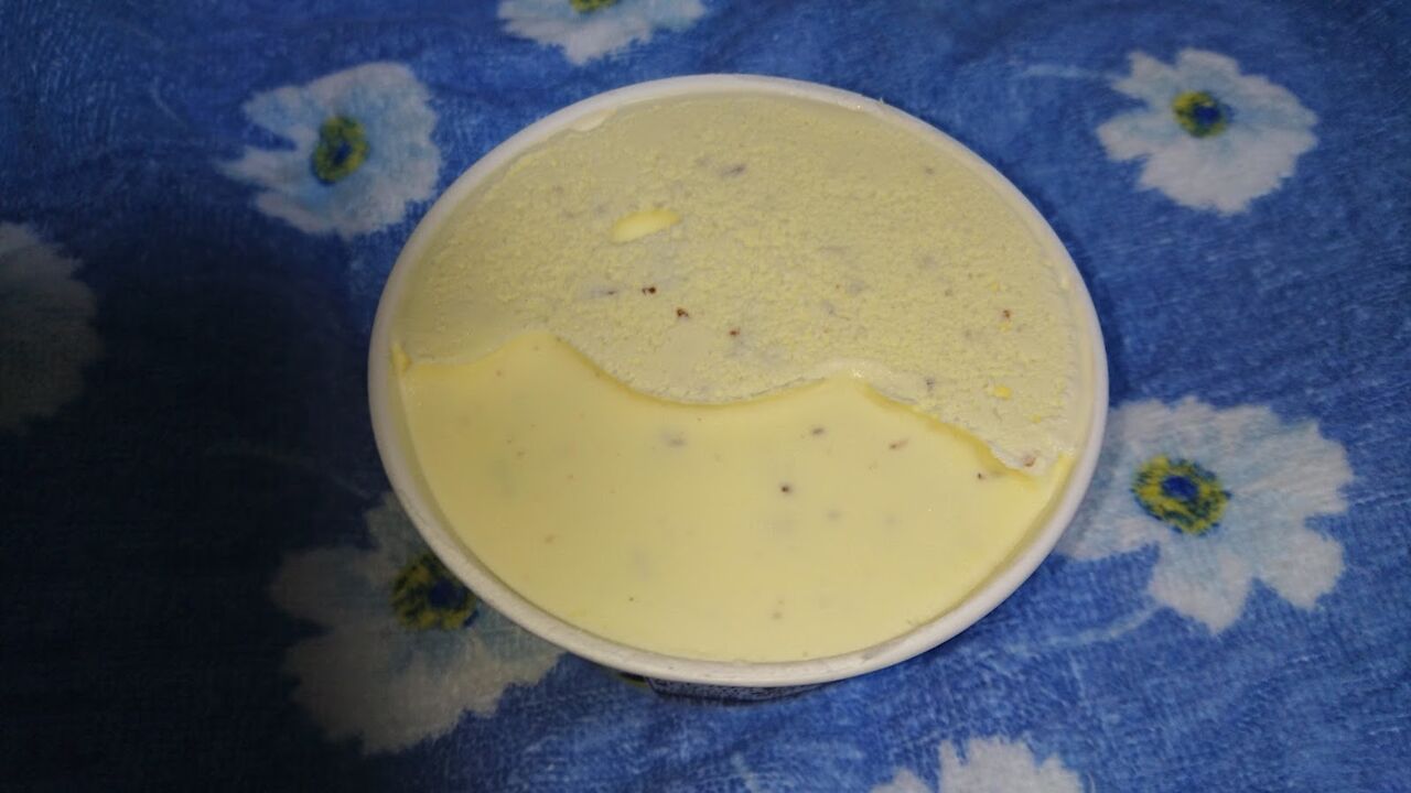 セブンイレブン 明治エッセルスーパーカップ バナナチョコチップを食べました 館山 南房総のランチ グルメ カフェおすすめ情報