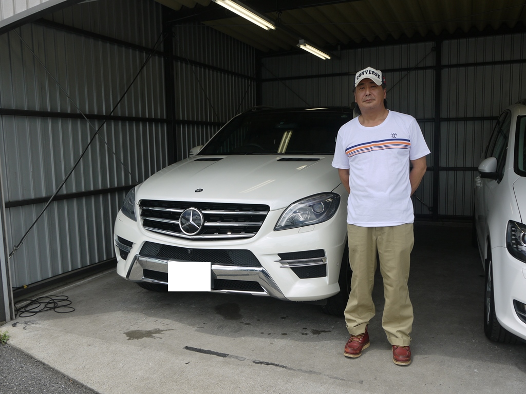 W166 Mクラス ML350 純正 ラゲッジルーム用トノカバー W166 Mクラス ML350 純正 ラゲッジルーム用トノカバー その他