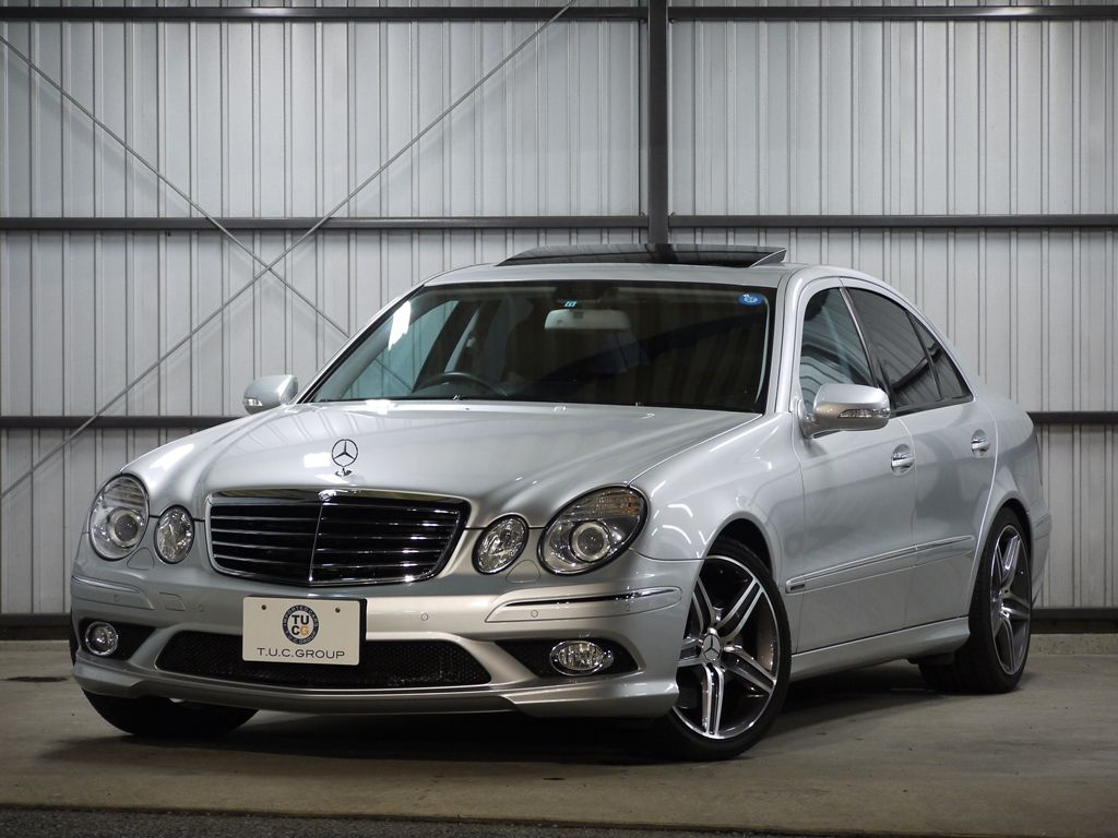 メルセデスベンツ Eクラス E550ｱﾊﾞﾝｷﾞｬﾙﾄﾞS 後期型 V8 : 特別な日